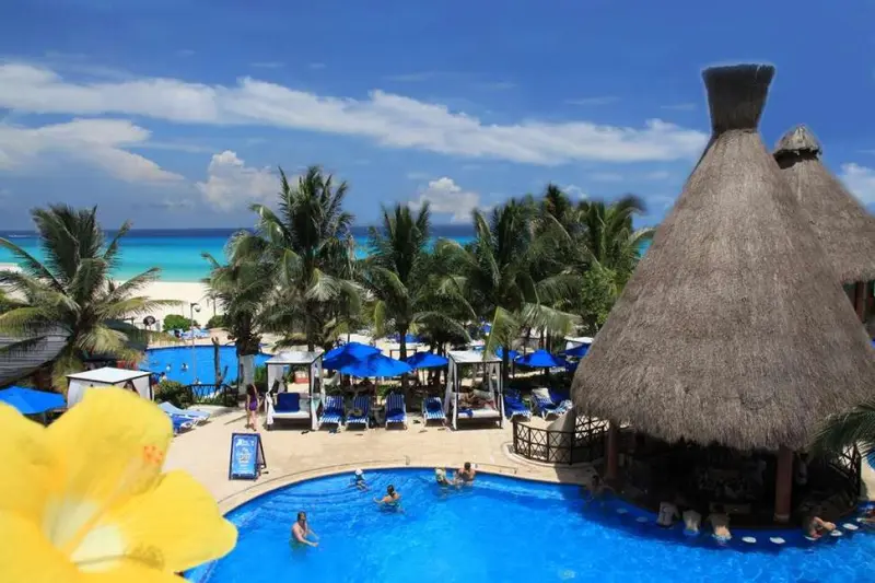 The Reef Playacar Beach Resort & Spa