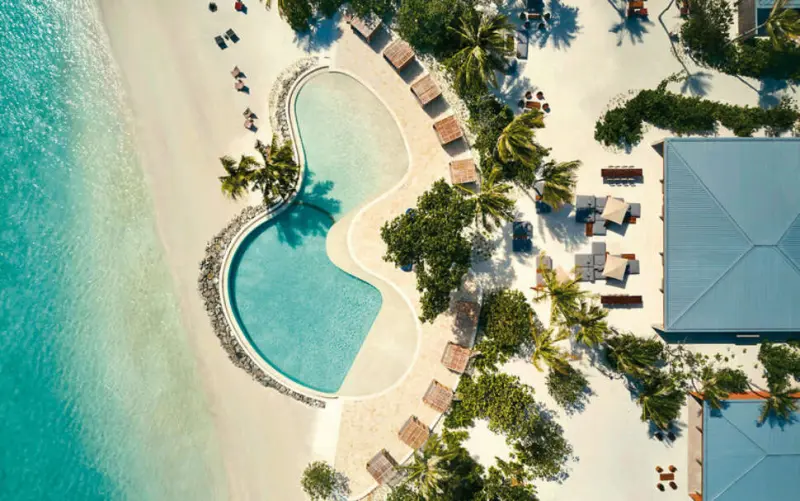 Patina Maldives, Fari Islands