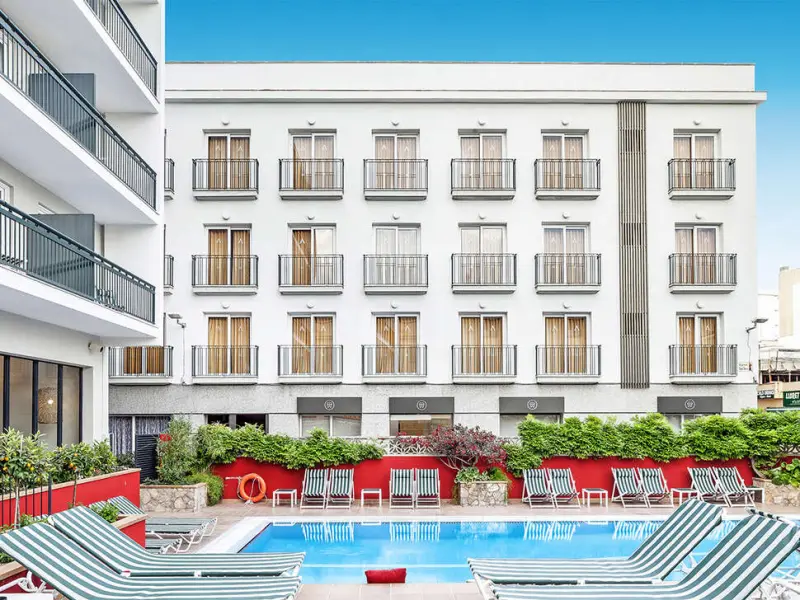AQUA Hotel Bertran Park