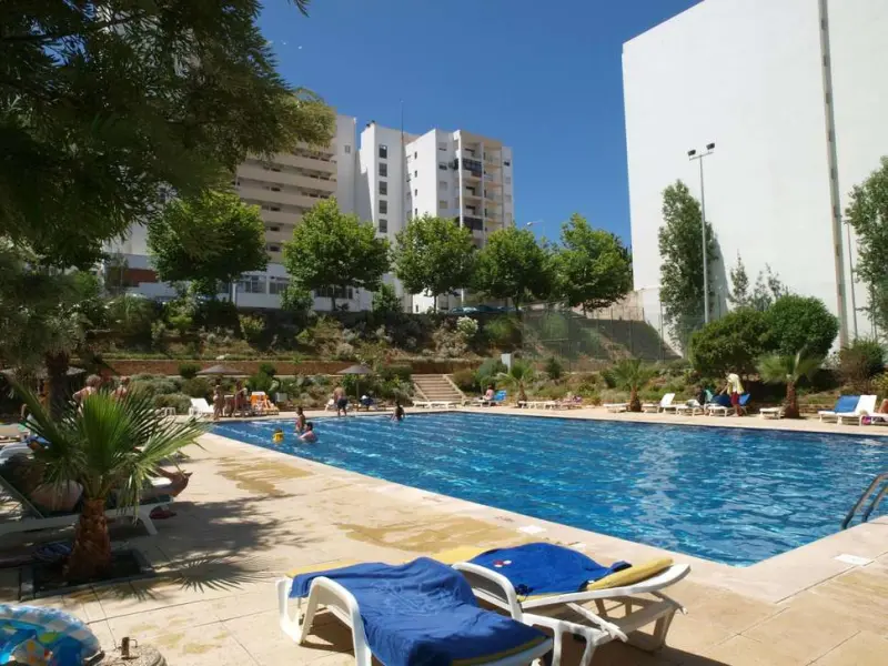 Apartamentos Jardins Da Rocha