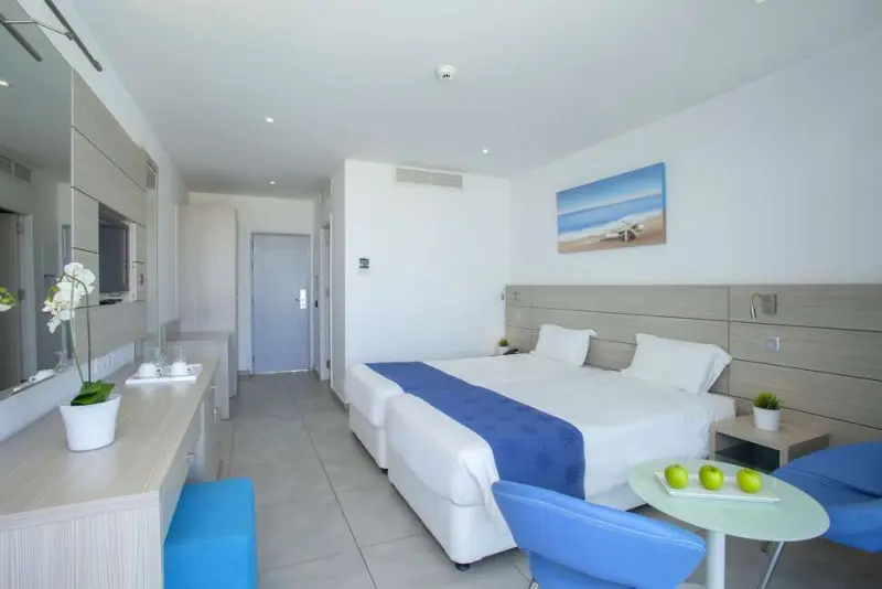 Limanaki Beach Hotel