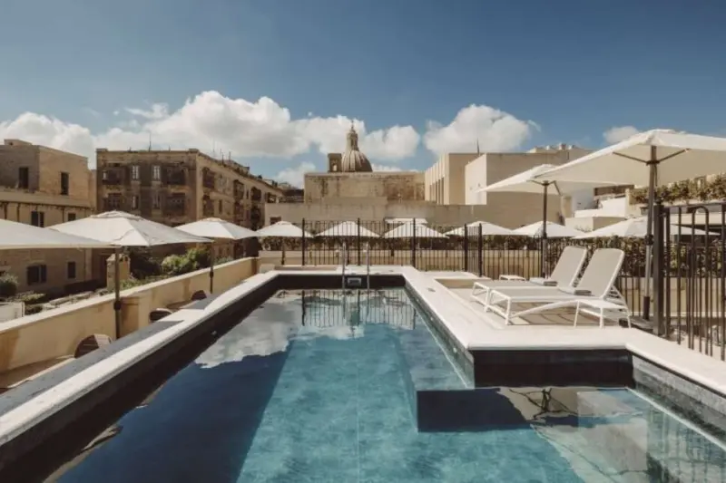 San Karlu Hotel