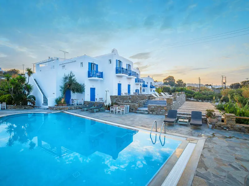 Vienoula's Garden Hotel