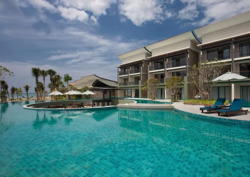 Le Méridien Khao Lak Resort & Spa