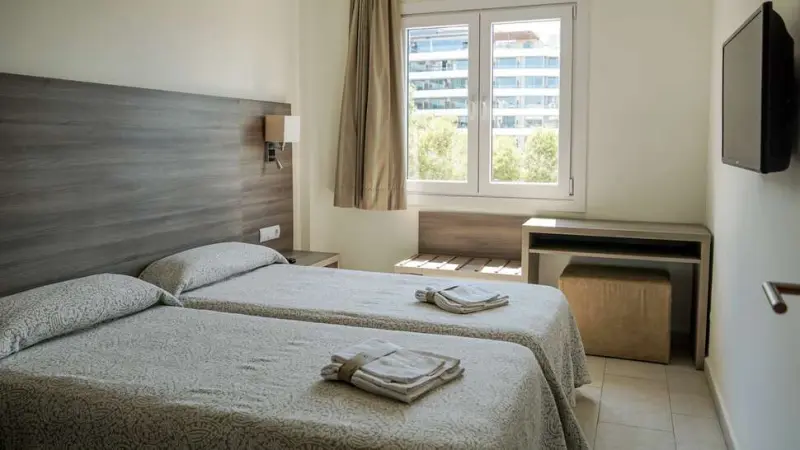 Cabot Tres Torres Apartaments
