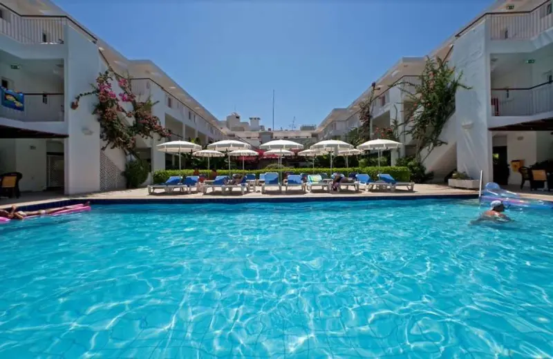 Nissi Park Hotel