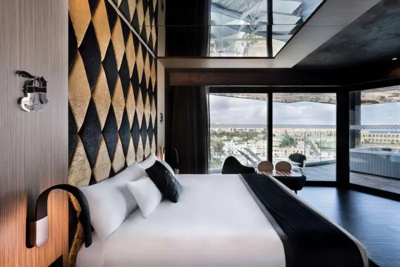 H Hotel & SPA