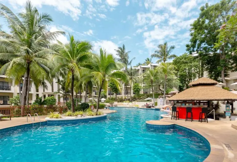 Horizon Karon Beach Resort & Spa