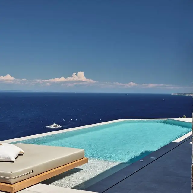 Etheria Luxury Villas & Suites