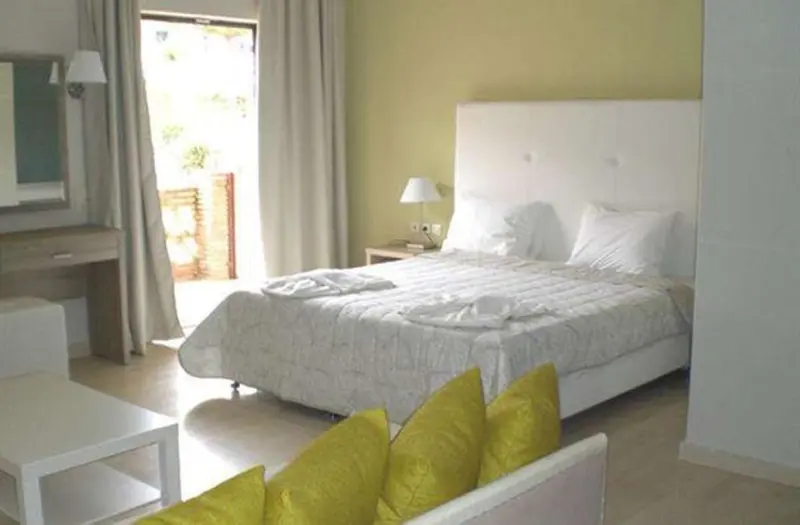Pierros Hotel