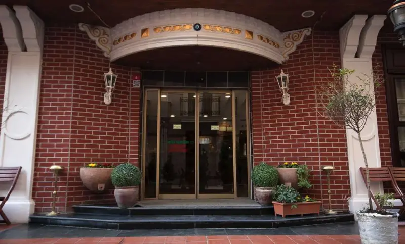 Hotel Sapphire