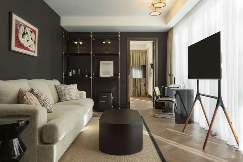 Artizan Design Hotel