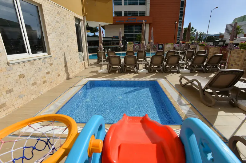 Atak Suit Hotel