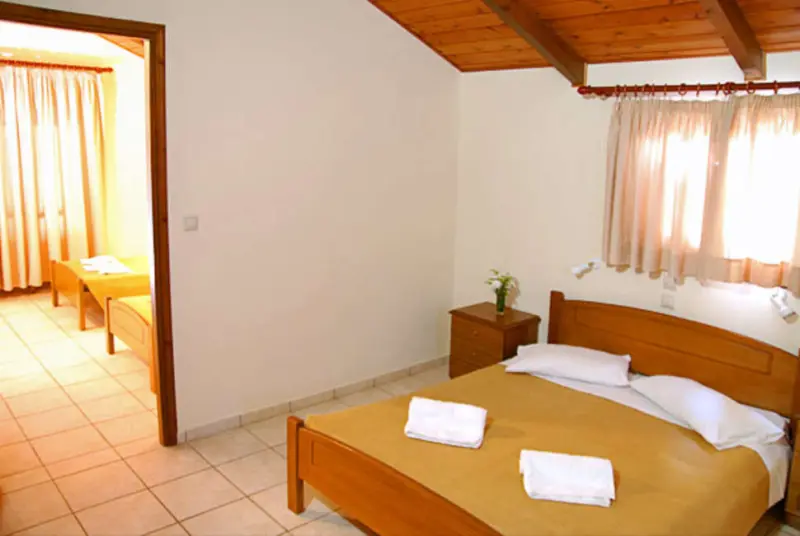 Lazaros Hotel