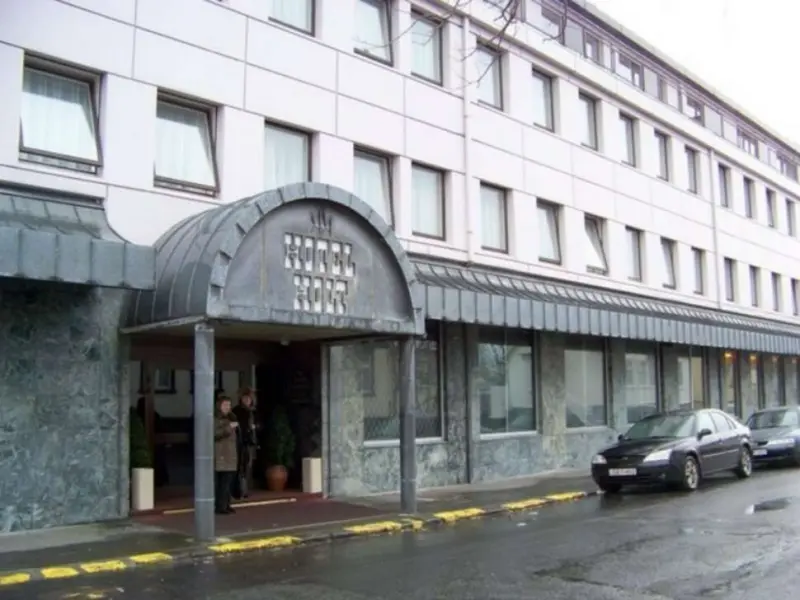 Hotel Holt- The Art Hotel