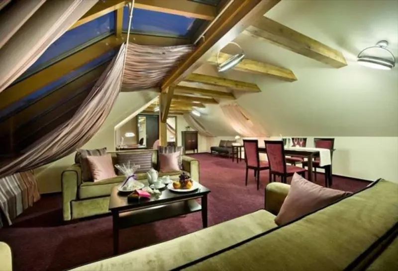 EA Embassy Prague Hotel