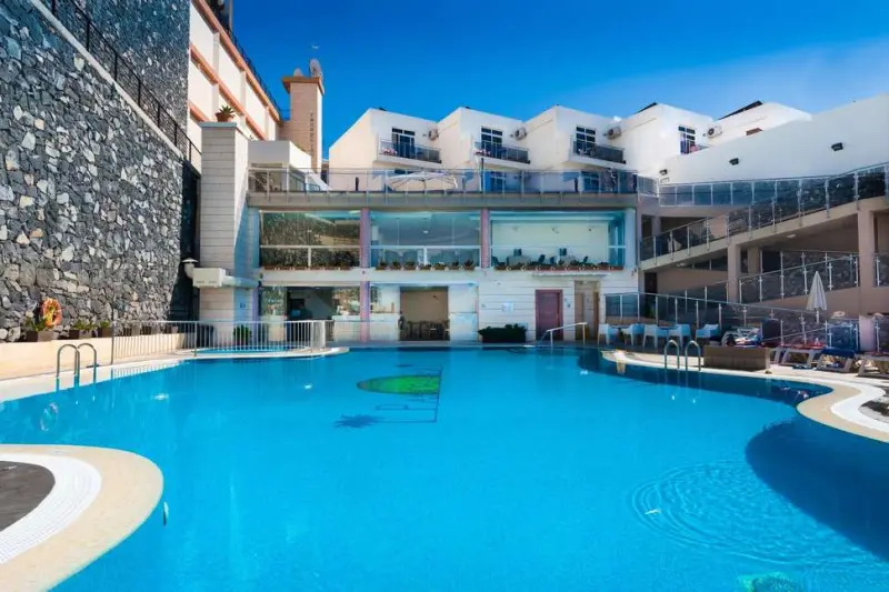 Kn Panoramica Aparthotel