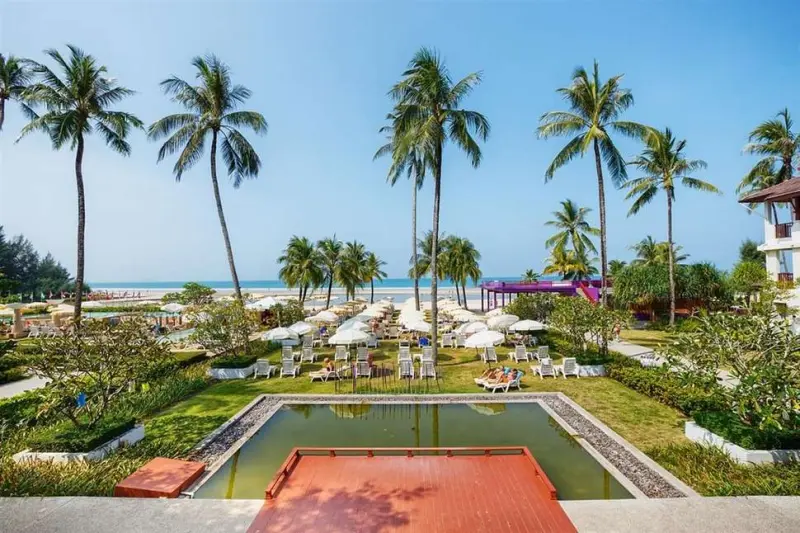 Apsara Beachfront Resort and Villa