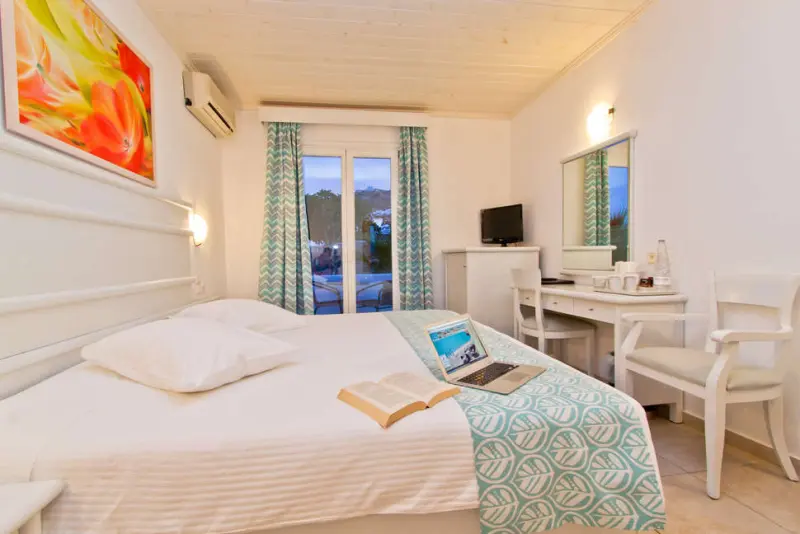 Yiannaki Hotel