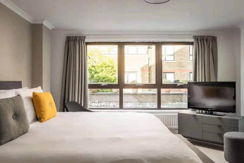 Monarch House Serviced Apartments