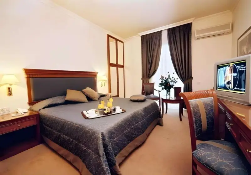 Athens Atrium Hotel