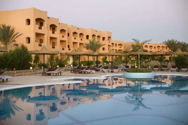 Elphistone resort