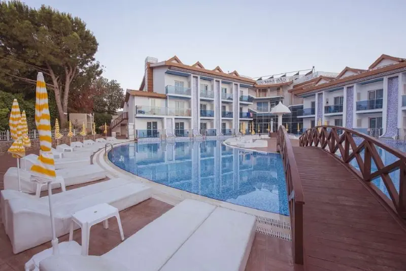 Ocean Blue Hotel