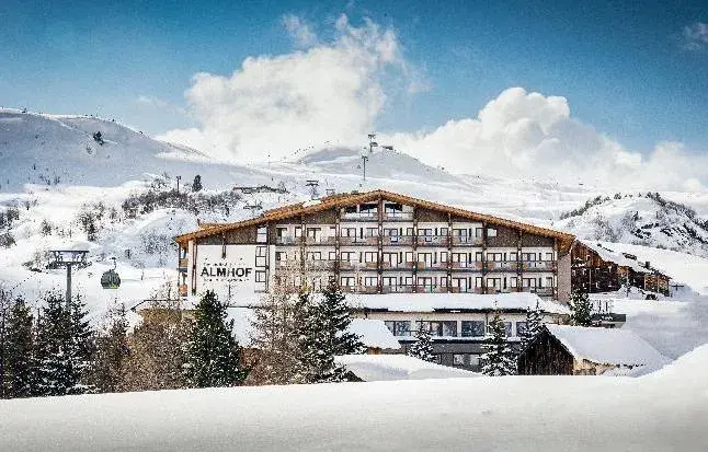 Panorama Hotel Almhof Galtür