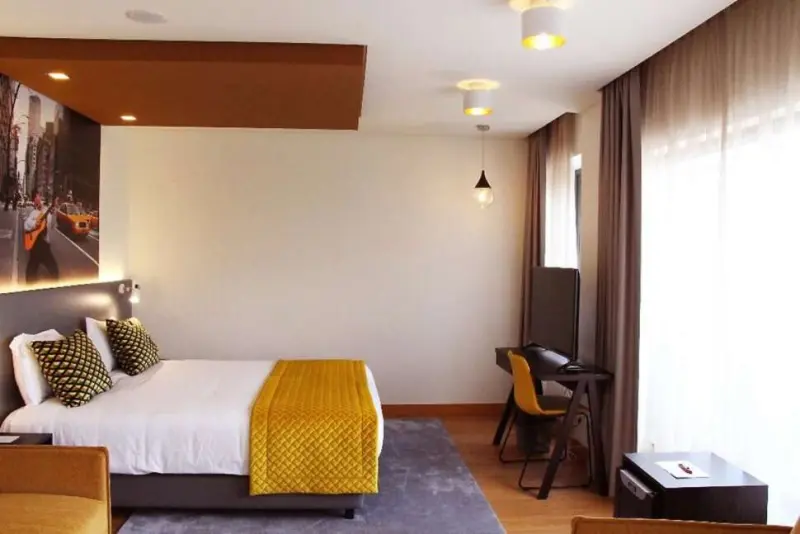 The America Diamonds Hotel