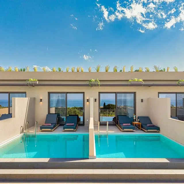 Elena's Luxury Studios & Apartments
