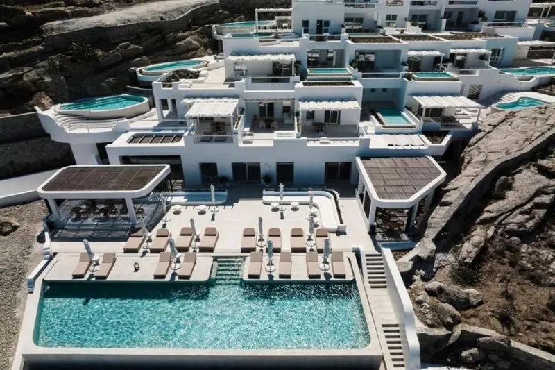 LOVIA Mykonos