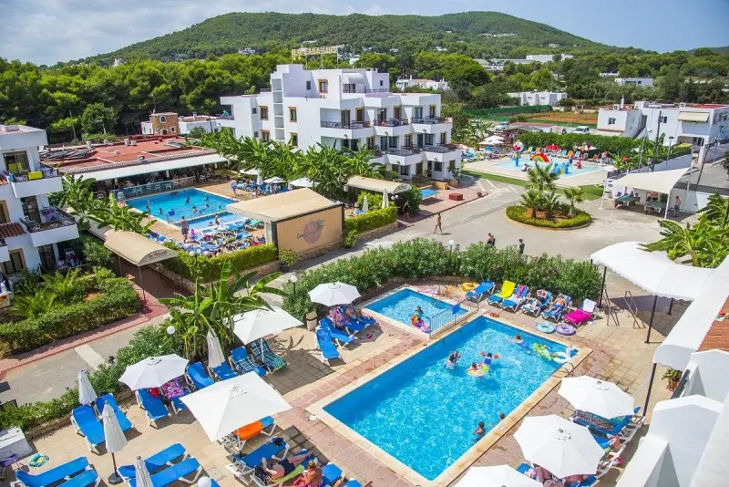 Invisa Aparthotel Casa Luis