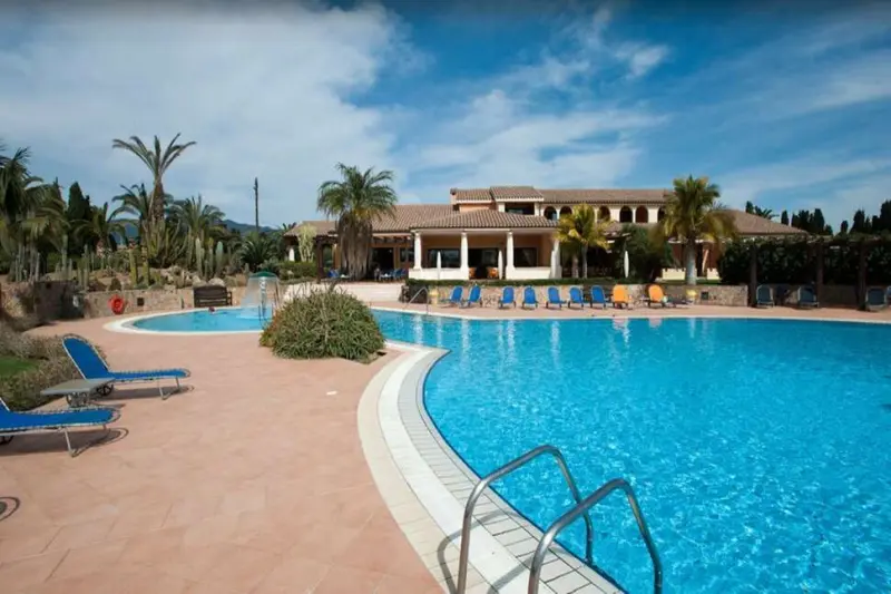 Lantana Resort
