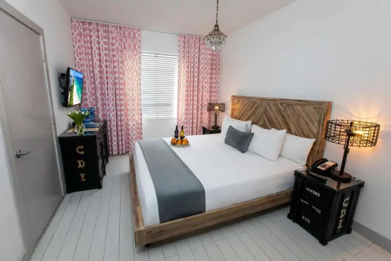 The Whitelaw Hotel