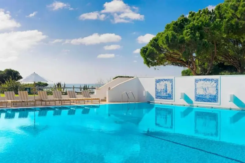 Pine Cliffs Hotel