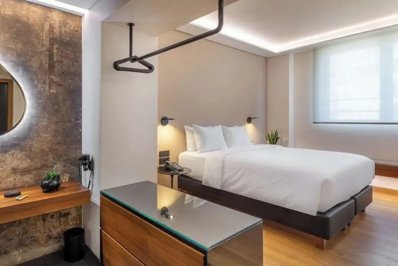 Amazon Hotel
