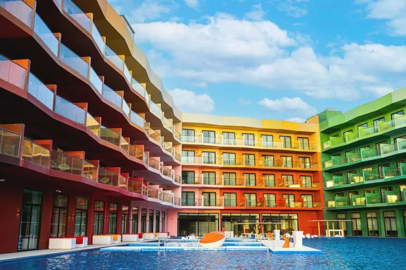 Voco Dubai Monaco - The Heart of Europe