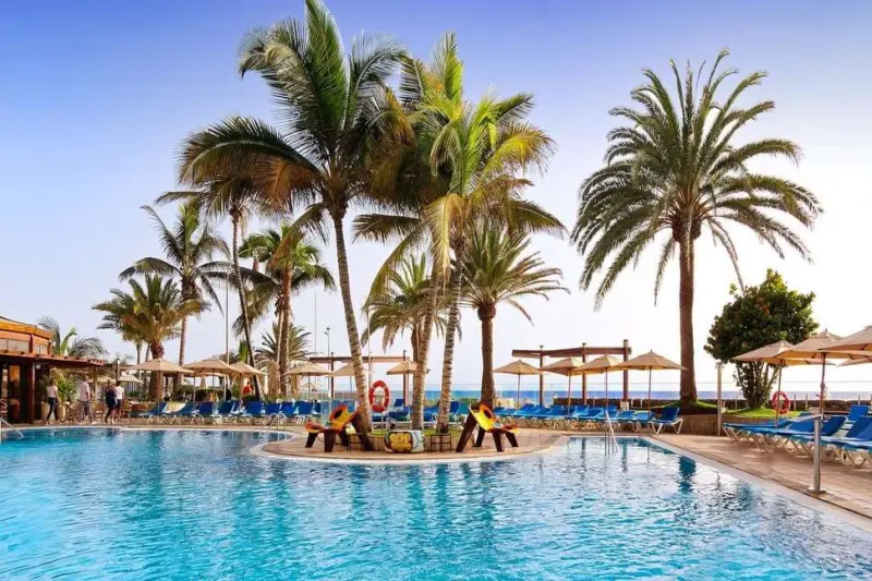 Bull Hotel Dorado Beach