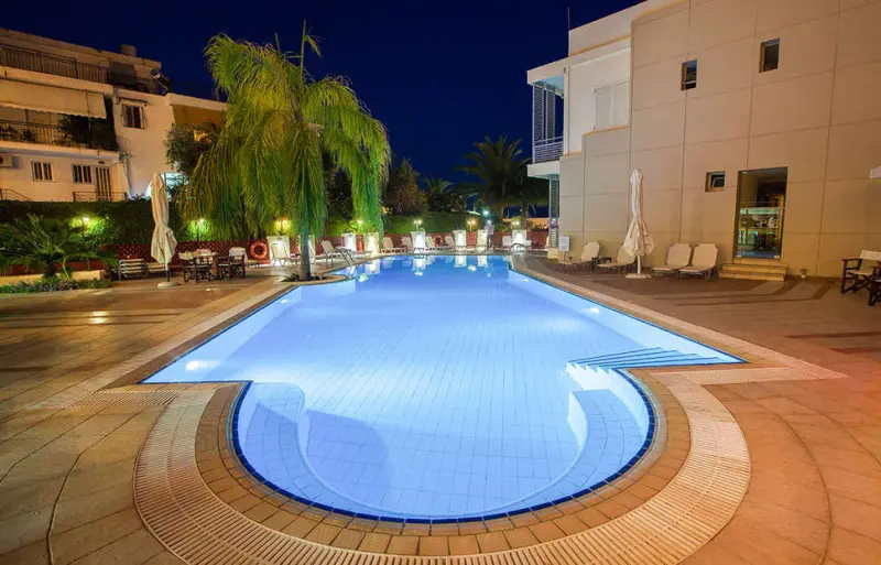 Flisvos Royal Hotel & Suites