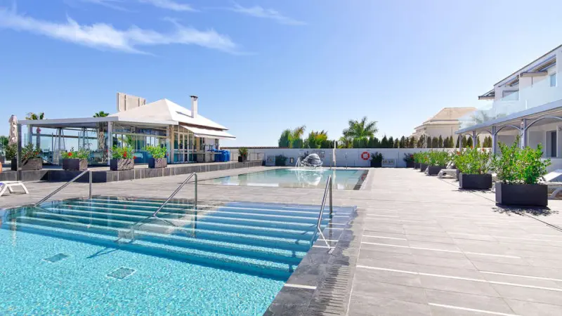 Ura Hotels - Aparthotel Lara