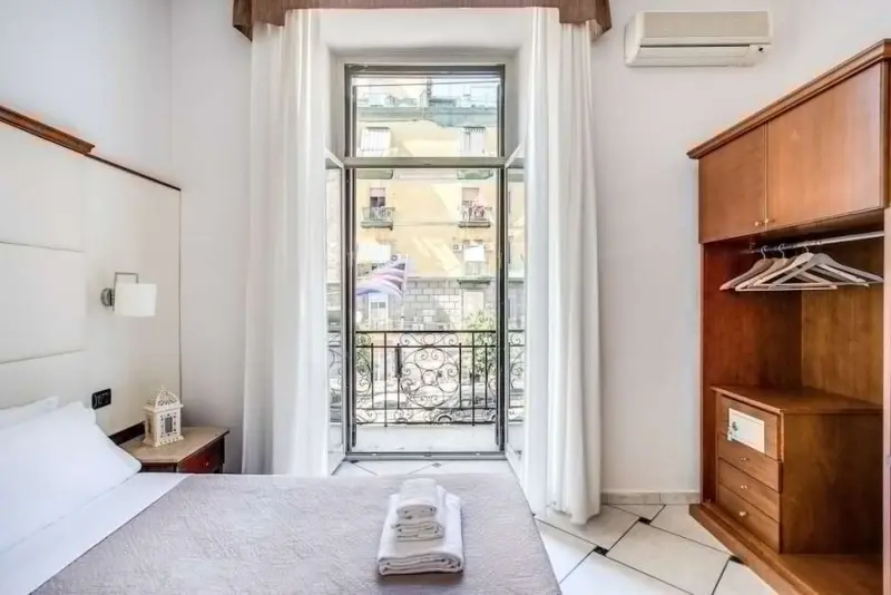 Hotel Garibaldi Napoli