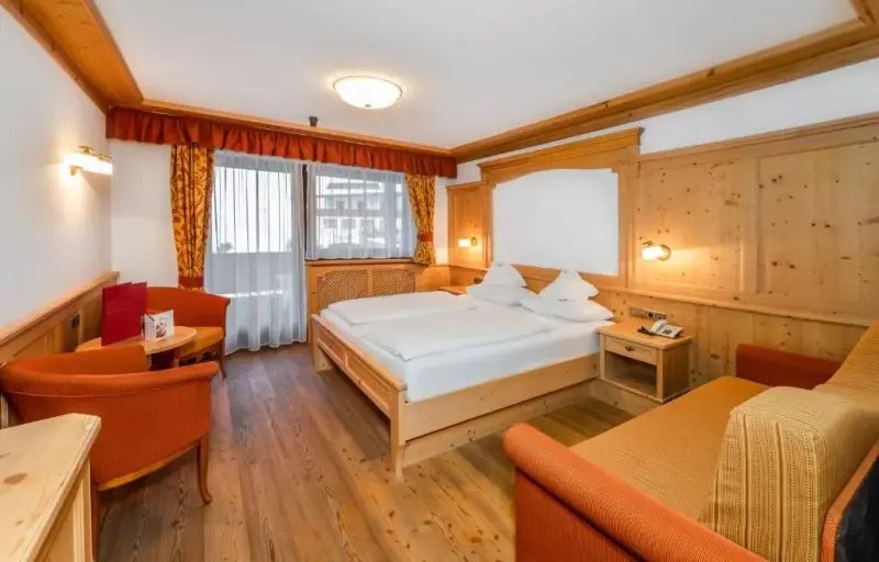 Hotel Alaska