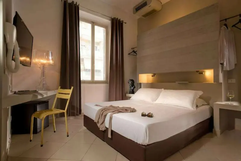 Crossroad Hotel