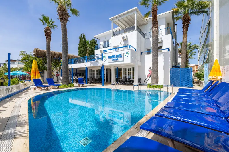 MaxSea Beach Hotel