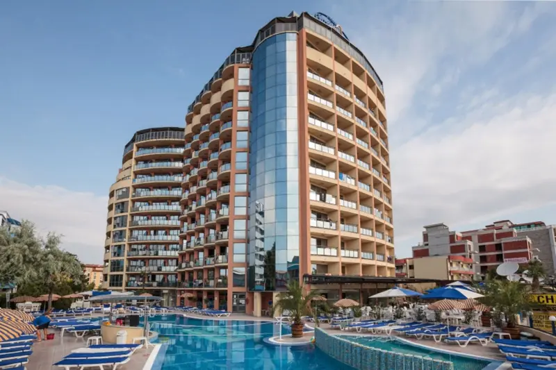 Smartline Meridian Hotel