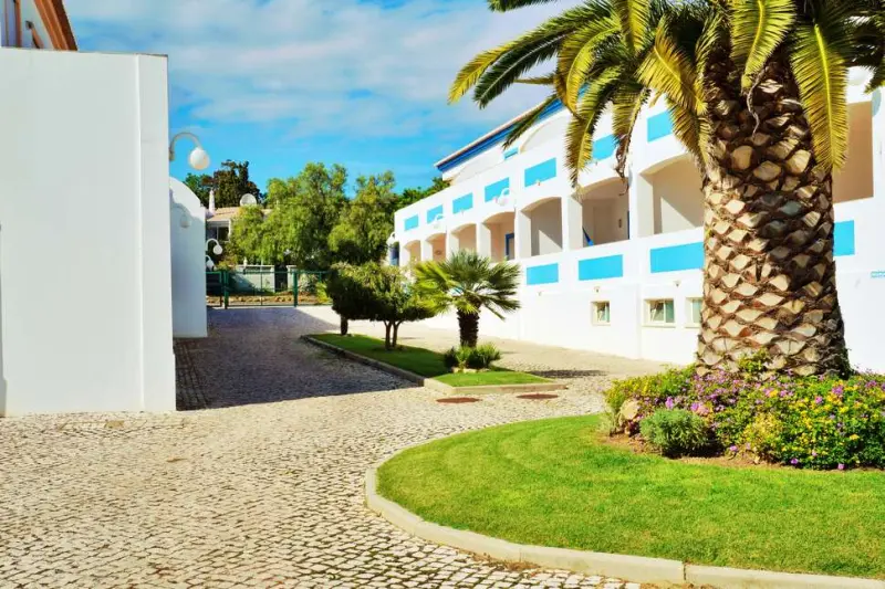 Oasis Beach Apartments