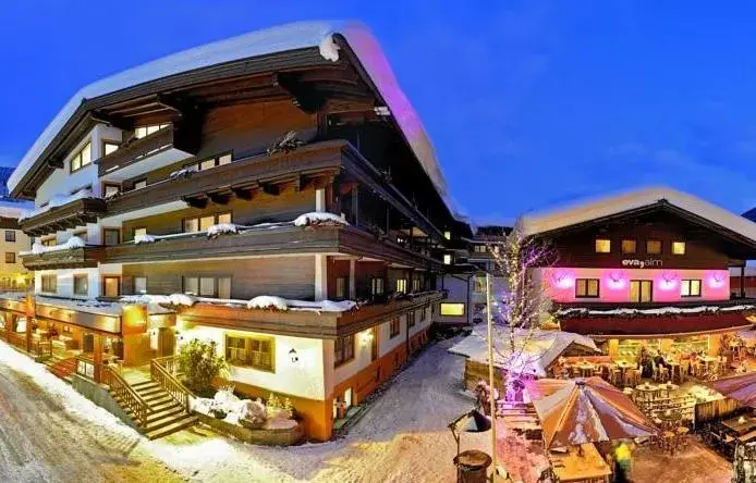 eva, VILLAGE Hotel