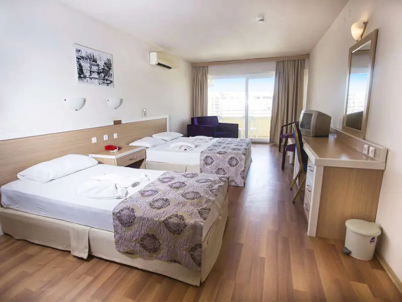 Tuntas Beach Hotel Altinkum