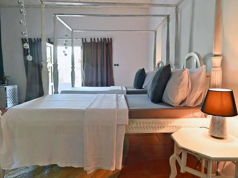 B4 Boutique by Arabian Nights