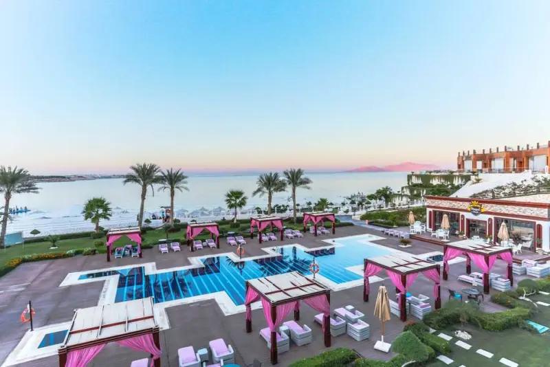 SUNRISE Arabian Beach Resort